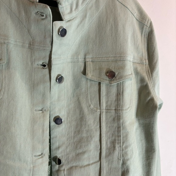 CELESTIAL BLUE Sz L Crochet Style Back Fringed 100% Cotton Mint Denim Jacket - Picture 3 of 9